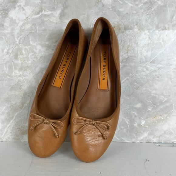 Tory Burch Womens 6.5 M Beige/White Bow Scrunch Ballet Flats  Tory Burch Tan Brown Leather Bow Ballet Flats Women\'s Size 6.5M Slip-on